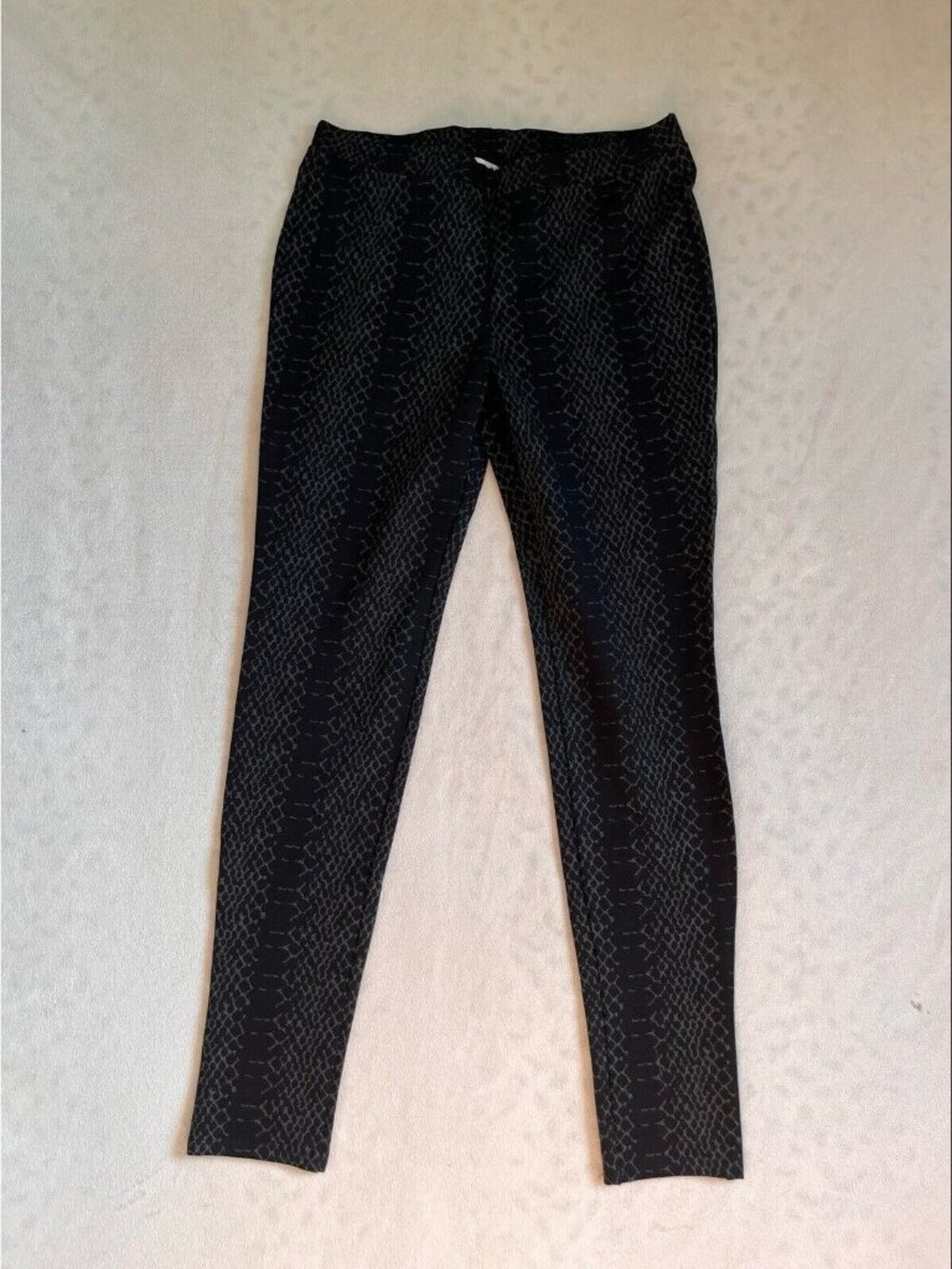 Joie Womens Pants Black Gray Snake Print Mid Rise Skinny Keena Size Medium NWT